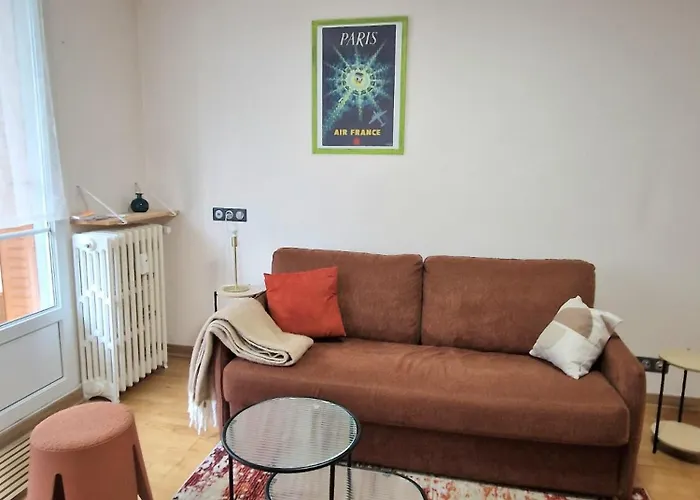 Apartamento Steps From Montmartre Charming & Spacious 2-3